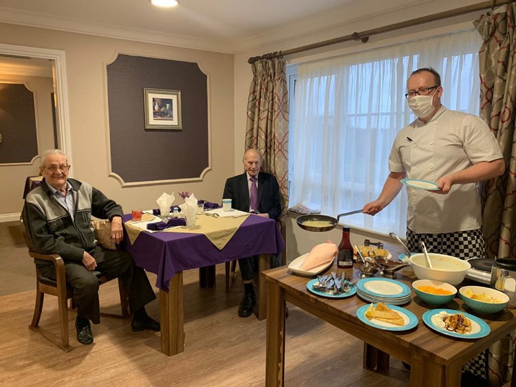 Dining through the decades – Leamington Spa care home takes a trip down memory lane